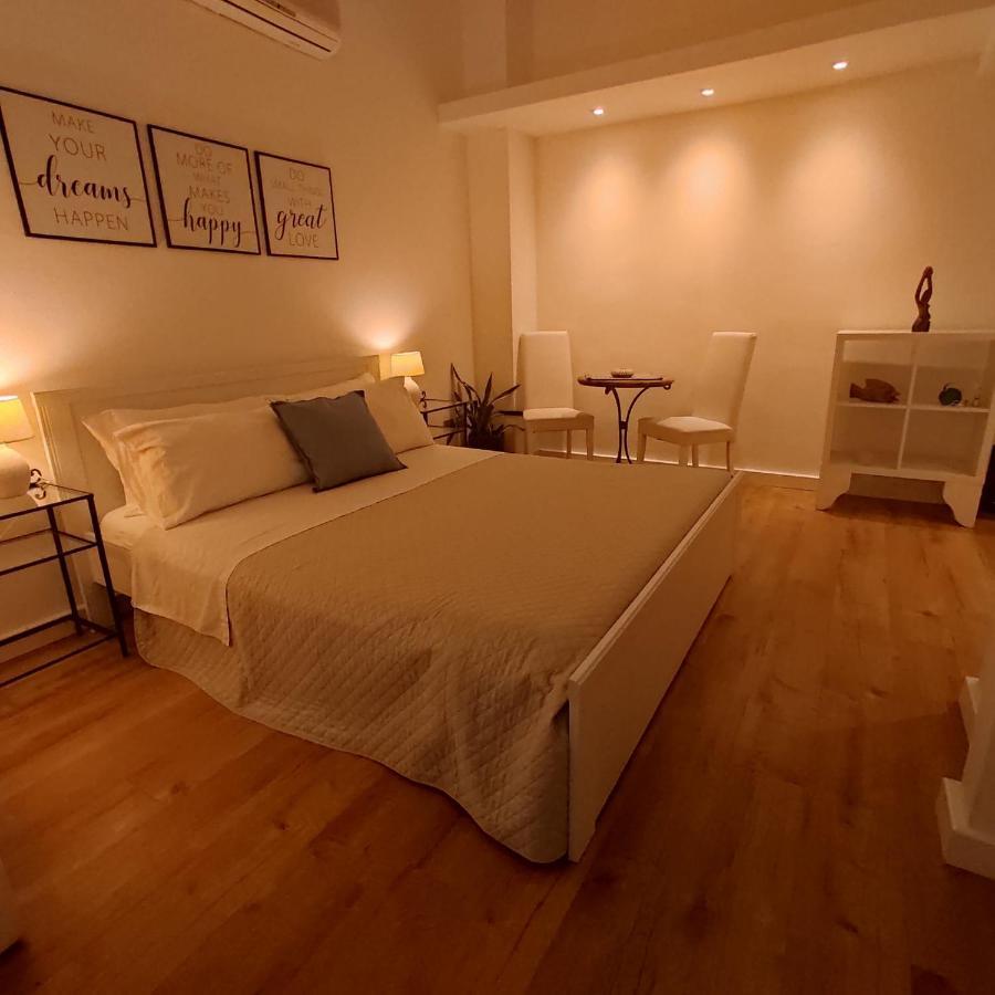 Krly Exclusive Rooms Cagliari Buitenkant foto