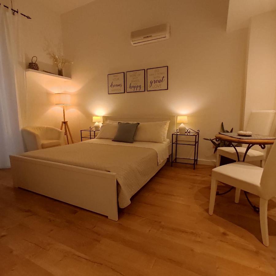 Krly Exclusive Rooms Cagliari Buitenkant foto
