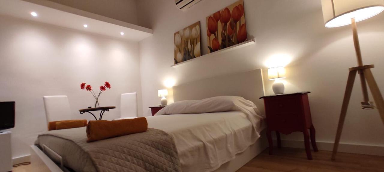 Krly Exclusive Rooms Cagliari Buitenkant foto