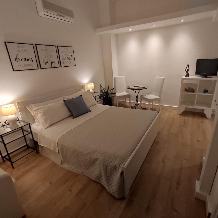 Krly Exclusive Rooms Cagliari Buitenkant foto