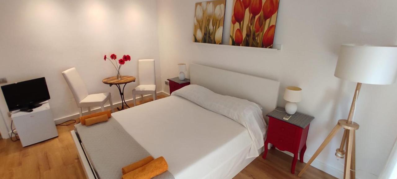 Krly Exclusive Rooms Cagliari Buitenkant foto